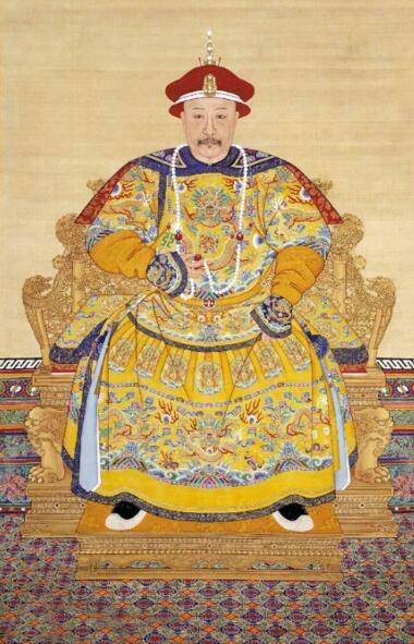 嘉庆资质平庸 又非乾隆嫡子 乾隆为何把皇位传给嘉庆？