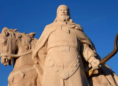 铁木真建国称汗后,在军事、文化方面有哪些作为? 铁木真建国称汗后,在军事、文化方面有哪些作为?