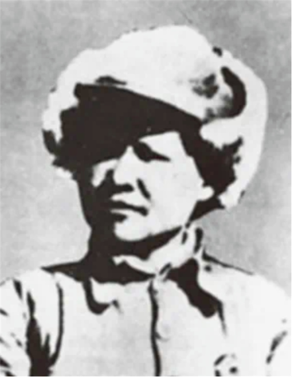 抗战英雄谱|双枪李林:最后一枚子弹射向自己 牺牲时已有身孕